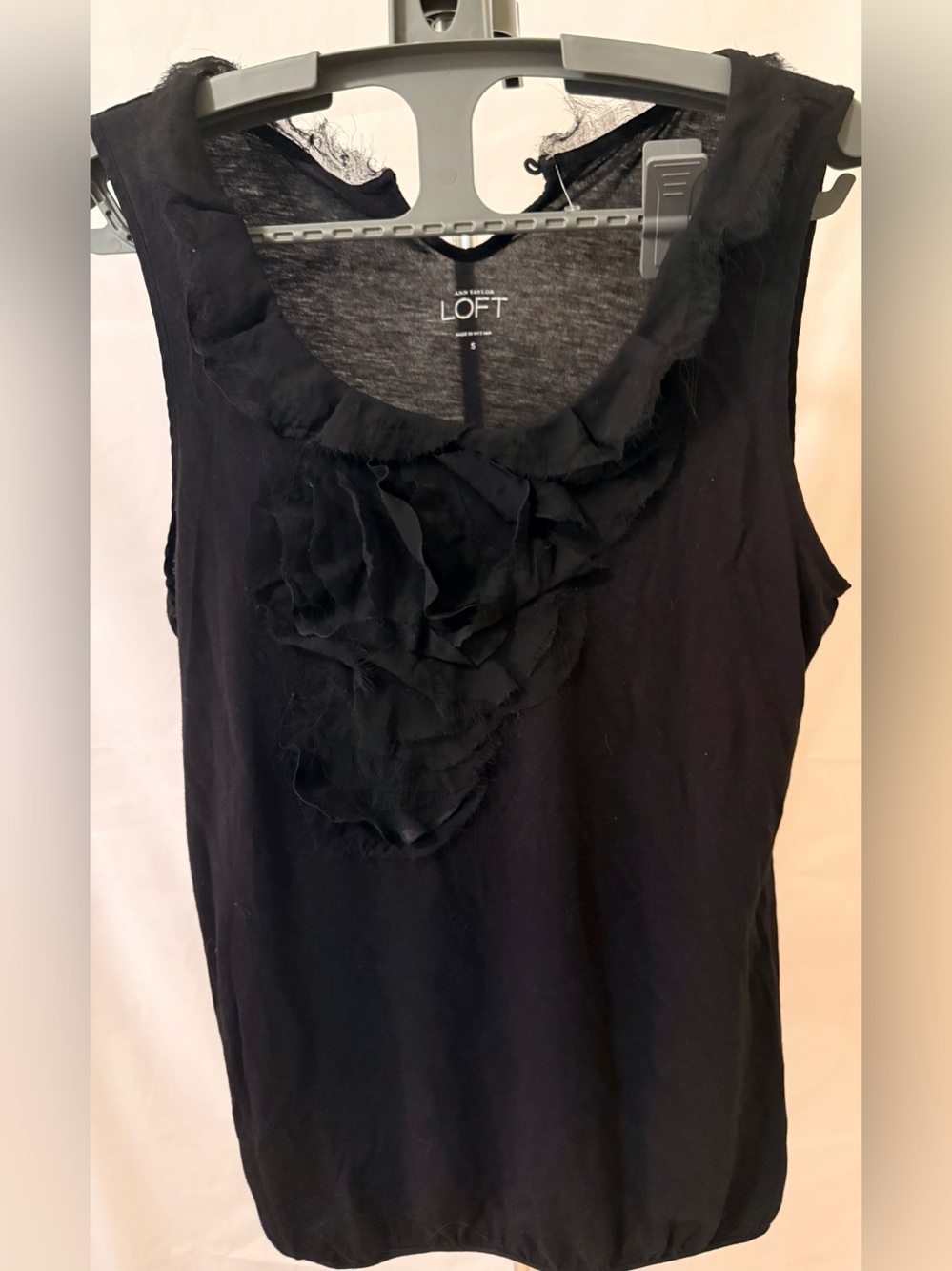 LOFT women’s size small Black Ruffle Sleeveless Top